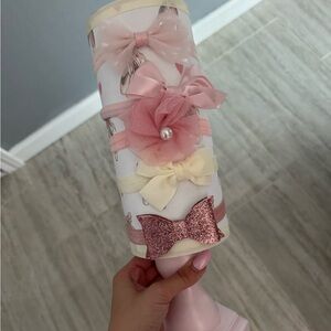 Headband stand with headbands
